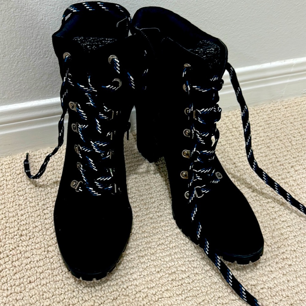Kelly&Katie black lace up boot. NWOT.